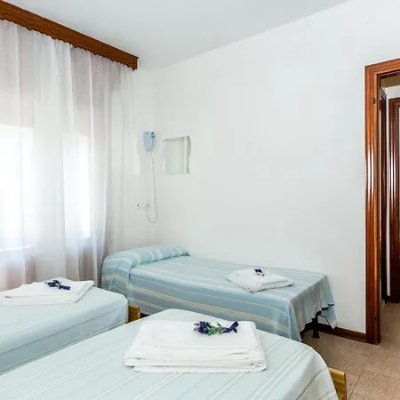 Hotel Saturno 2*